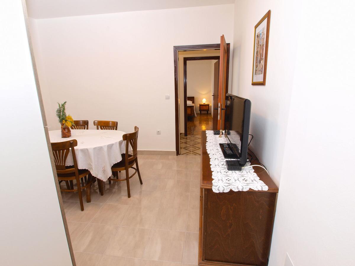 Apartments Ivan 1031 Fažana Eksteriør billede